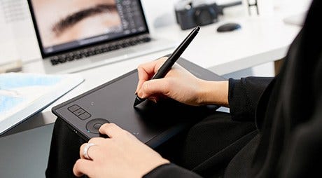 Wacom Intuos Pro S (PTH-460) Noir - Tablette graphique - Garantie 3 ans LDLC